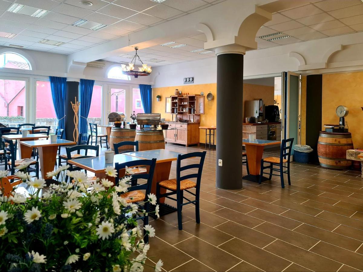Hotel Stara Sola - Oleander Resort Korte Dış mekan fotoğraf